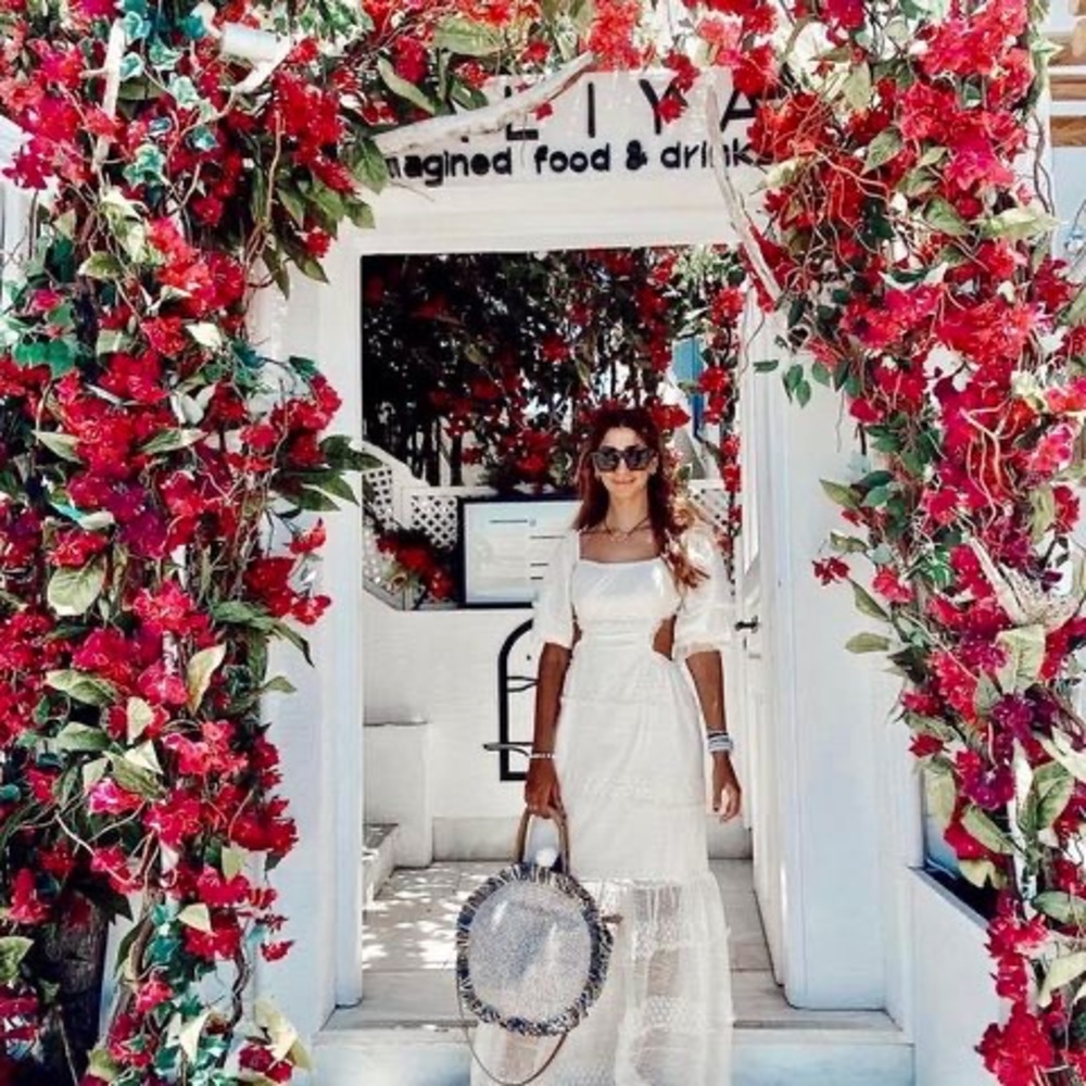 Meet your Posher, Laura